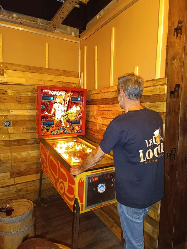 lelocal-bar-cery-11